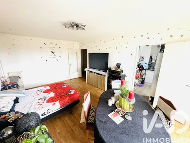 Apartment in Dourdan (91410)