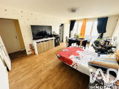 Apartment in Dourdan (91410)