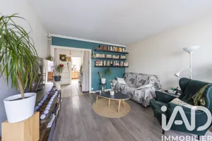 Apartment in Chevilly-Larue (94550)