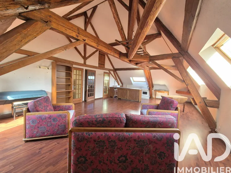 Maison 12 pièces 289 m² · à Cheny · 289 m² · 215 000 €