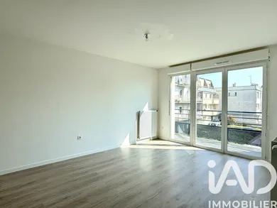 Appartement à Noisy-le-Grand (93160)