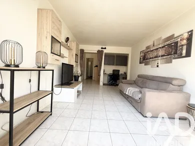 Apartment in Chilly-Mazarin (91380)