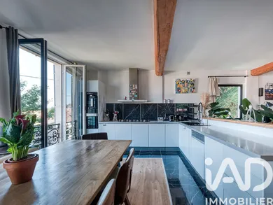 House in Maintenon (28130)