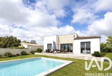 Traditional house in Breuillet (17920)