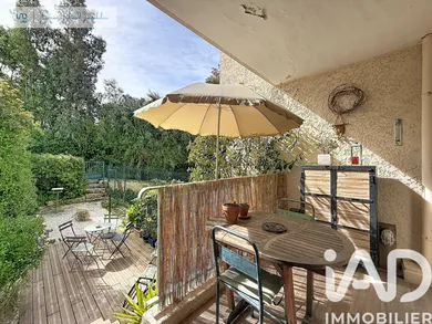 Apartment in Hyères (83400)