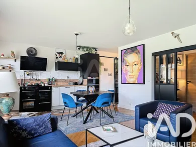 Apartment in Chatou (78400)