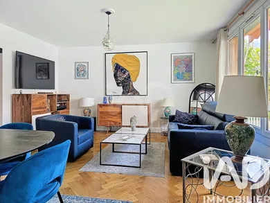 Apartment in Chatou (78400)