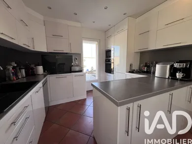 House in La Londe-les-Maures (83250)