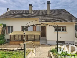 House in Saint-Julien-du-Sault (89330)