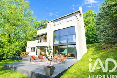 Architectural house in Montmorency (95160)