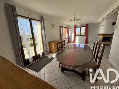 House in Montville (76710)