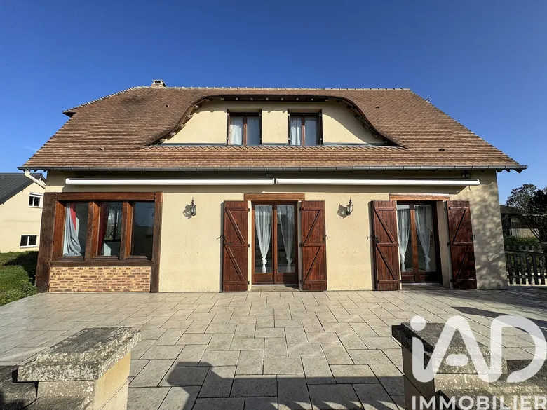 Maison 5 pièces 118 m² · à Montville · 118 m² · 270 000 €