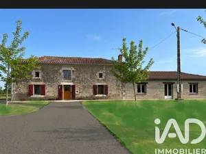 Park home in Asniere sur Blour (86430)