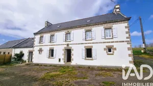 Maison de campagne à Plozévet (29710)