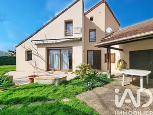 Maison à Combs-la-Ville (77380)