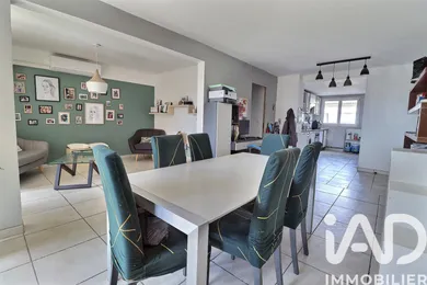 Apartment in Sorgues (84700)