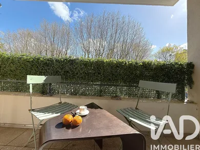 Apartment in Villefranche-sur-Saône (69400)