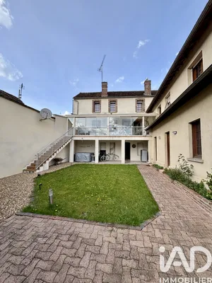 Maison de ville à Joigny (89300)