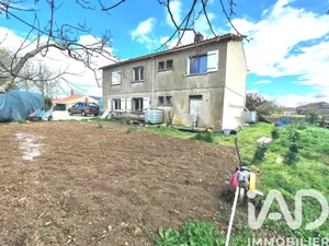 Maison traditionnelle à Saint-Martin-des-Fontaines (85570)