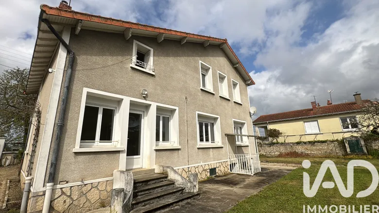 Maison 5 pièces 157 m² · à Châtellerault · 157 m² · 190 000 €