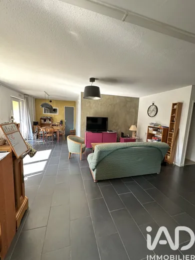 Apartment in Élancourt (78990)