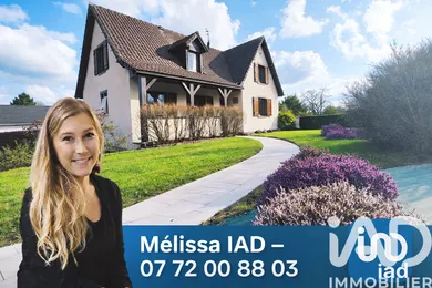 Architectural house in Revelles (80540)