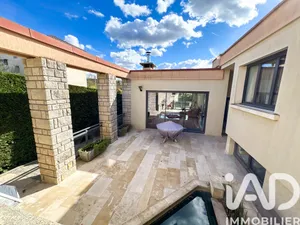 Traditional house in Palaiseau (91120)