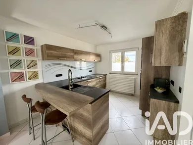 Townhouse in Ennery (57365)