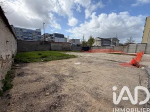 Terrain à Meaux (77100)