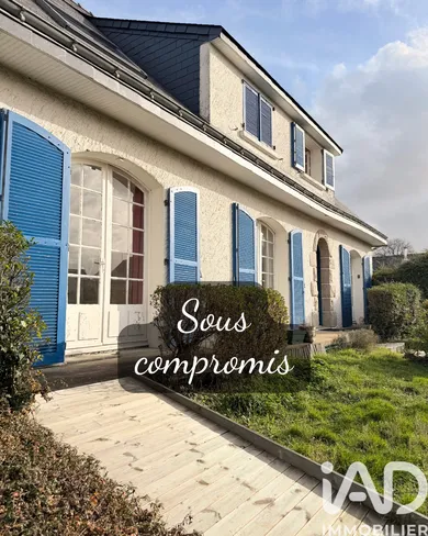 House in Saint-Barthélemy-d'Anjou (49124)