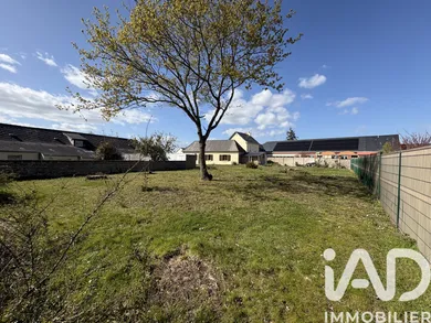 Building plot in Saint-Pavace (72190)