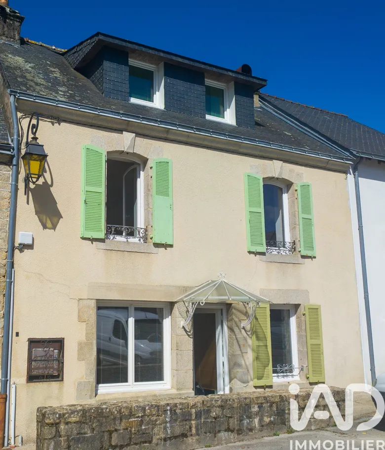 Maison 5 pièces 135 m² · à Meslan · 135 m² · 180 000 €