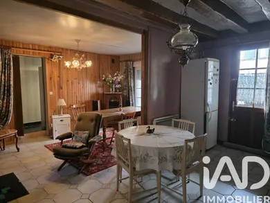 Townhouse in Cinq-Mars-la-Pile (37130)