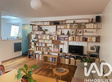 Apartment in Paris (75012)