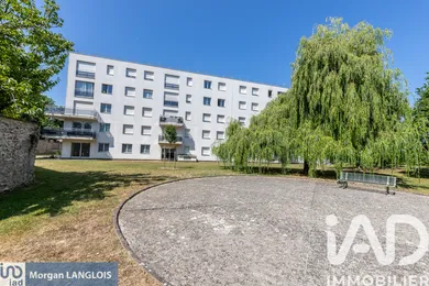 Apartment in Évry (91000)