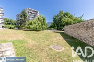Apartment in Évry (91000)