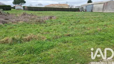 Land in Soubran (17150)