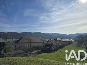 Building plot in Saint-Geoire-en-Valdaine (38620)