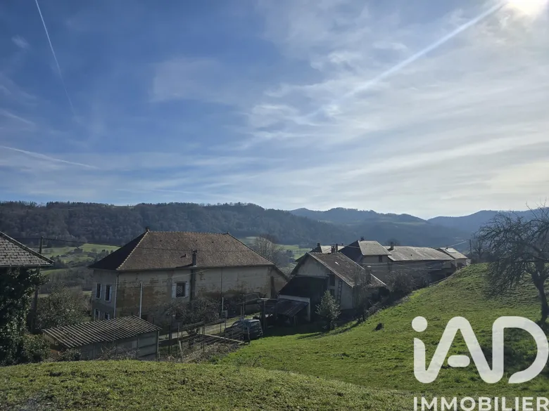 Terrain 1198 m² · à Saint-Geoire-en-Valdaine · 75 000 €
