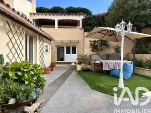 Apartment in Sainte-Maxime (83120)