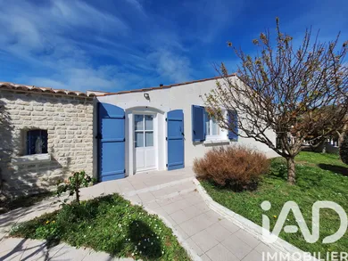 Village house in Esnandes (17137)