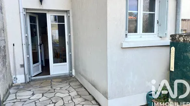 Maison de ville à La Couronne (16400)