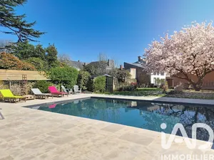 Maison à Sainte-Pazanne (44680)