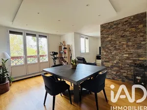 Apartment in Palaiseau (91120)