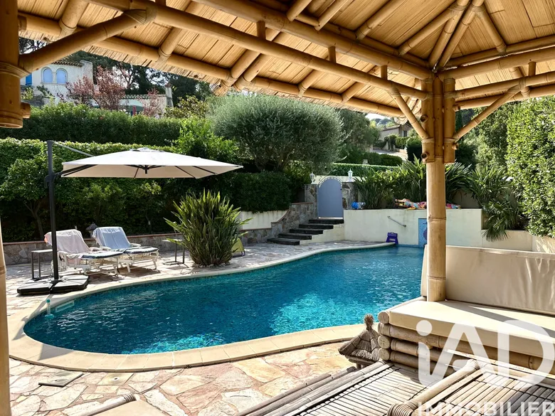 Maison 4 pièces 99 m² · à Sainte-Maxime · 98,8 m² · 550 000 €