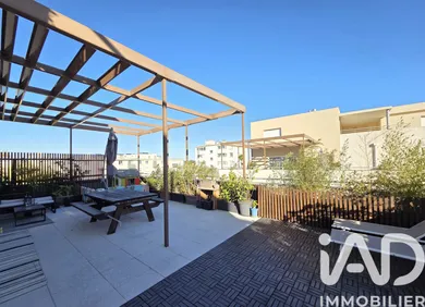 Apartment in Nîmes (30900)