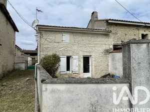 Maison à La Chapelle (16140)