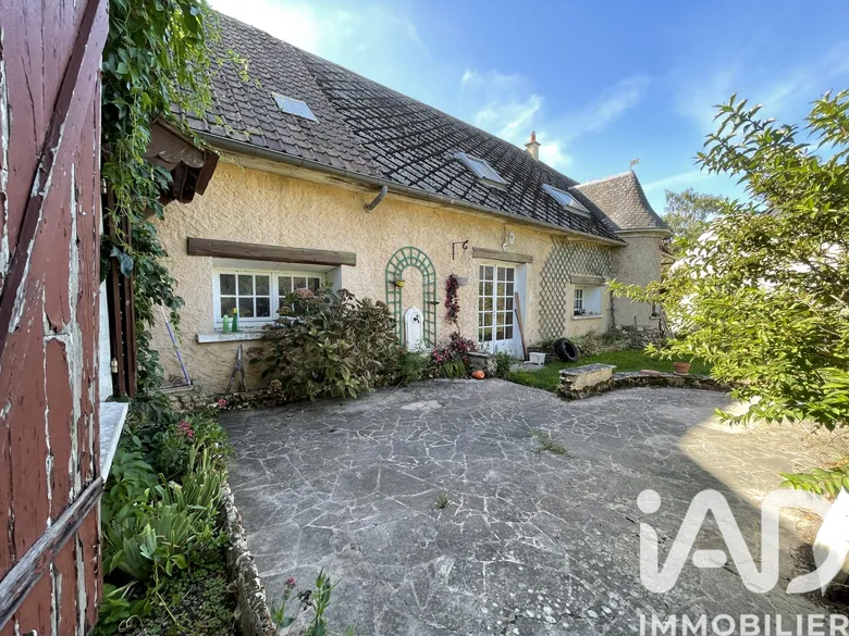 Maison 5 pièces 139 m² · à Saint-Arnoult-des-Bois · 139 m² · 139 000 €