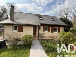 Maison de campagne à Eysus (64400)