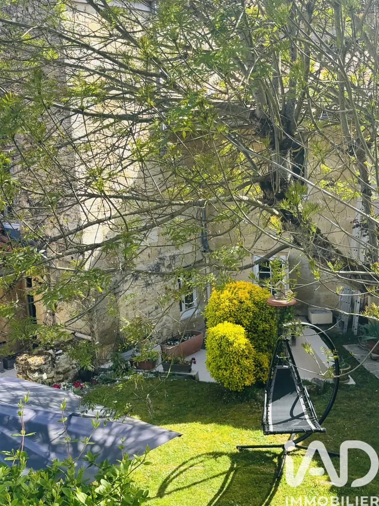 Maison 7 pièces 295 m² · à Saint-Jean-de-Blaignac · 295 m² · 499 000 €